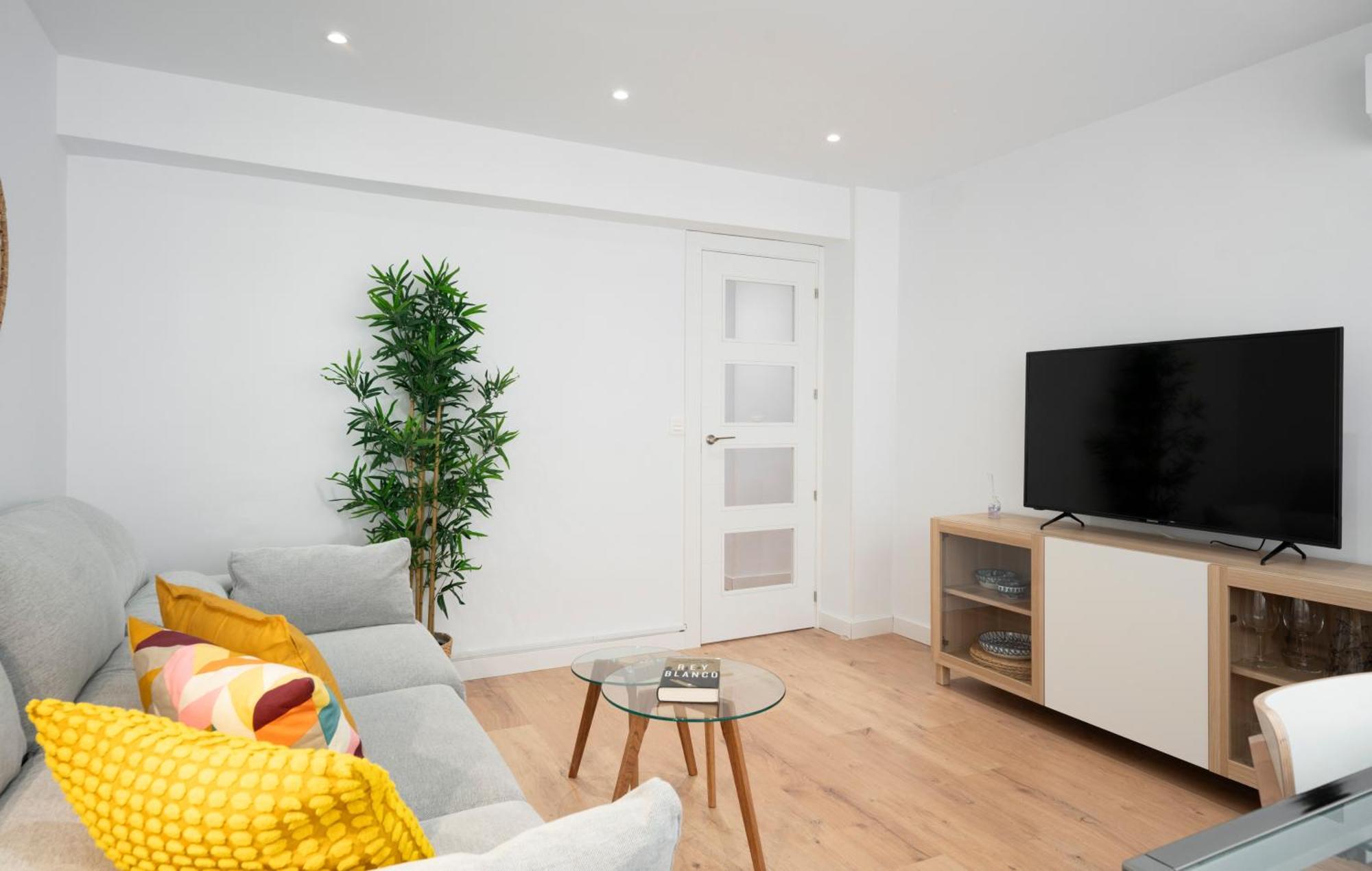 Ronda Suites Junto Estacion Tren Y Hospitales Granada Buitenkant foto