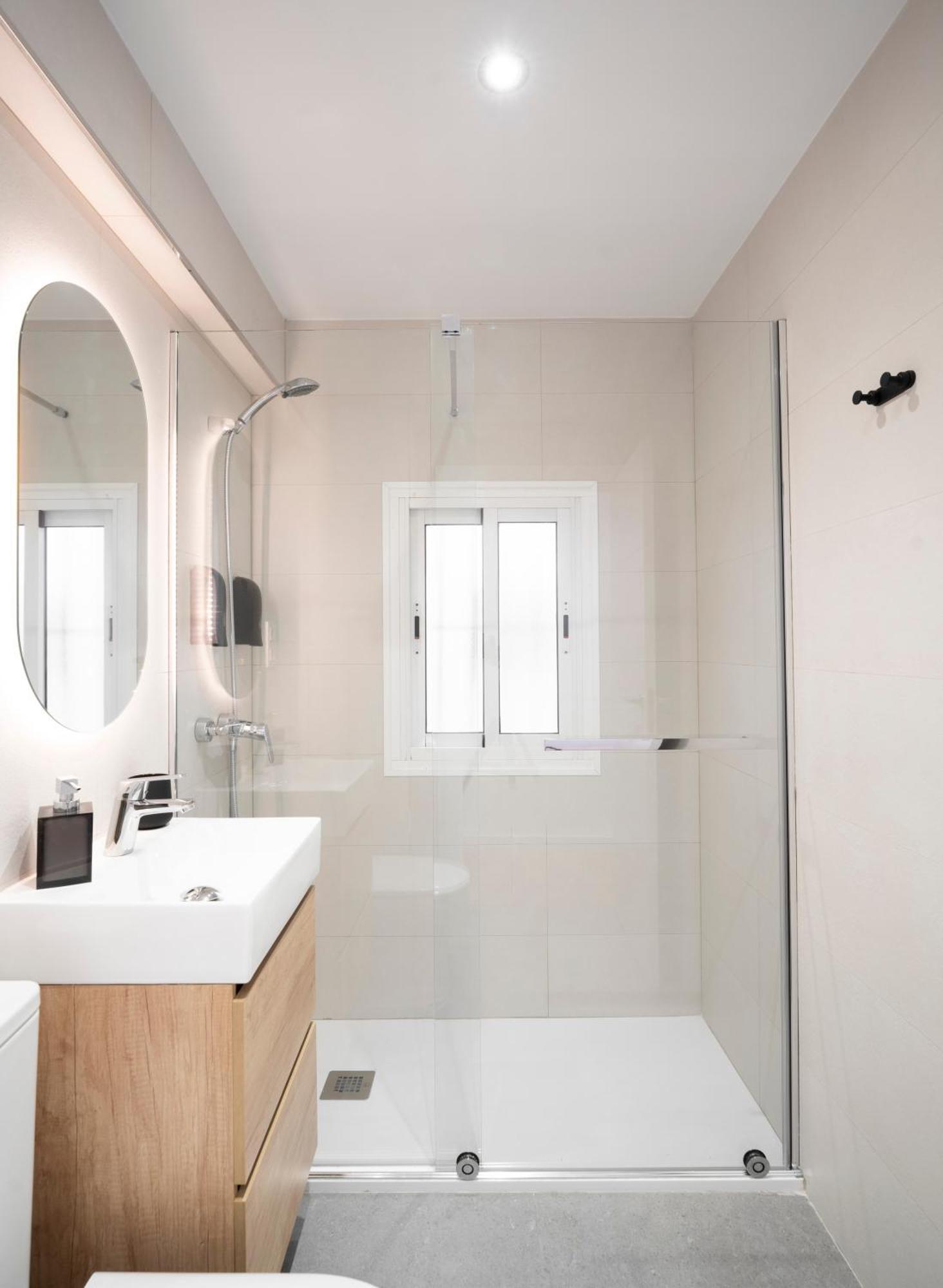 Ronda Suites Junto Estacion Tren Y Hospitales Granada Buitenkant foto